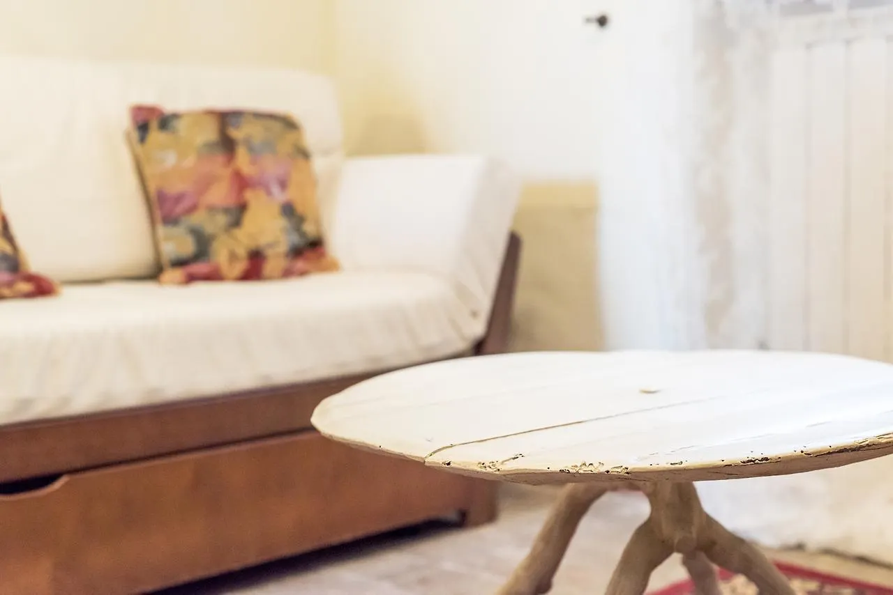 Farm stay Fattoria Le Giare Agriturismo Villa Cortona Italy