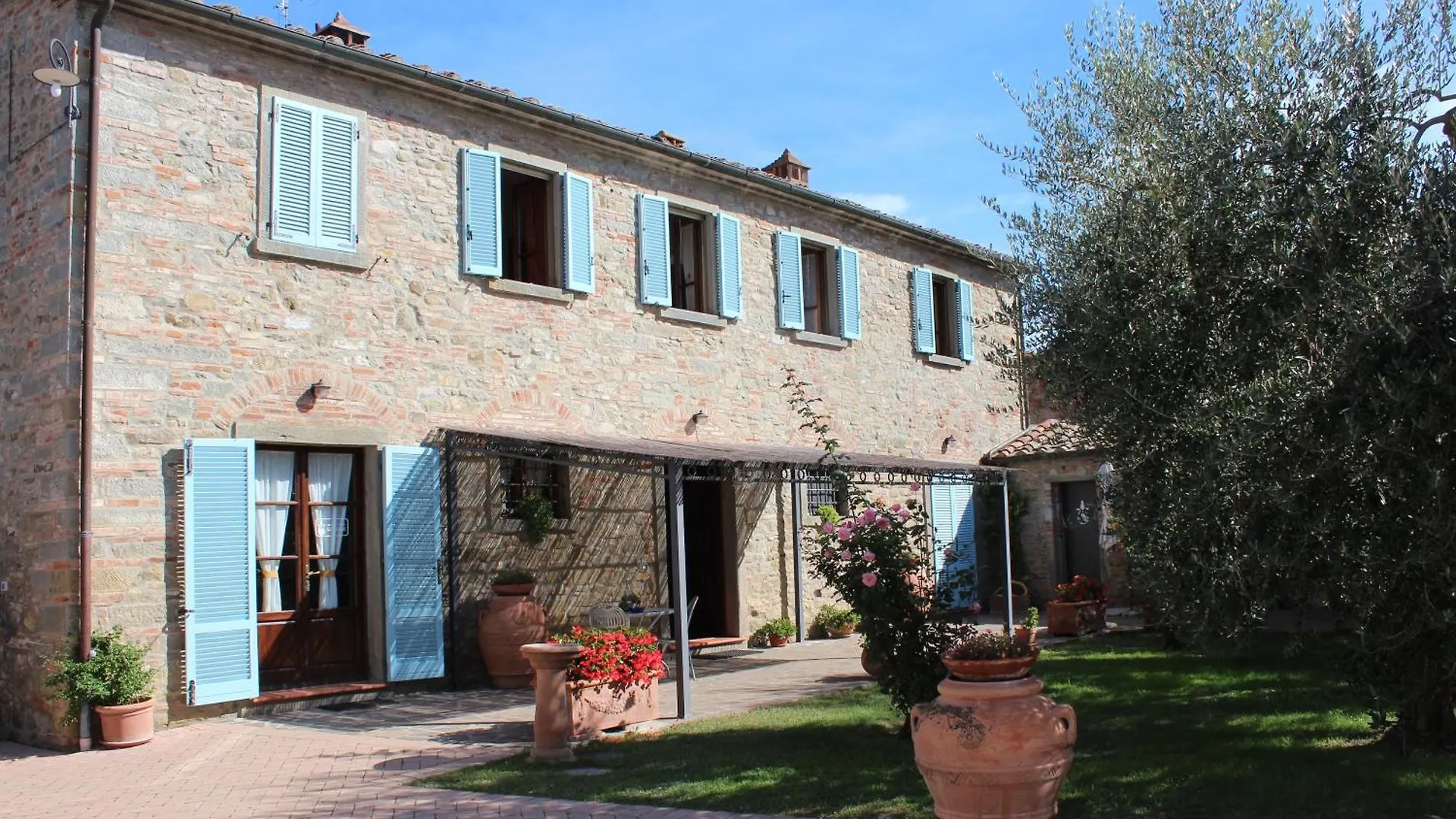 Fattoria Le Giare Agriturismo コルトーナ ファームステイ